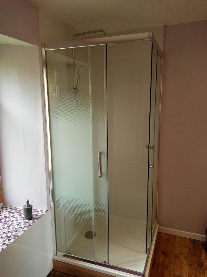 Saint-Pardoux-lʼOrtigier 38 Friaudour B&B 외부 사진